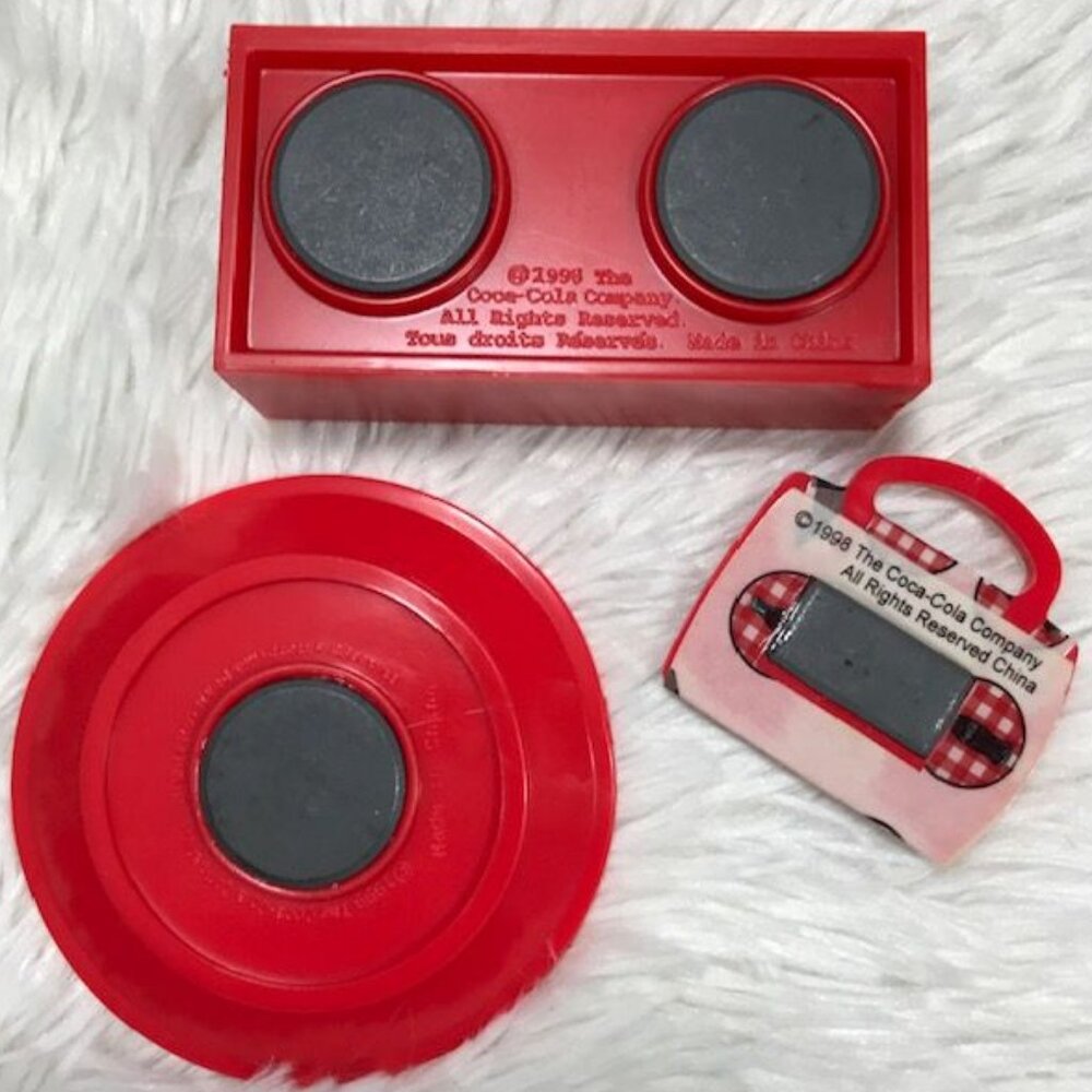 NWOT Set of 3 Vintage Coca-Cola Ladybug Check Plate Mug Caddy Nesting Magnets - Picture 7 of 8